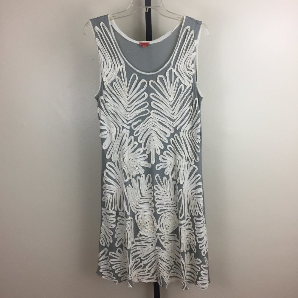 CHAN LUU Applique Sleeveless Dress Top - Picture 4 of 8
